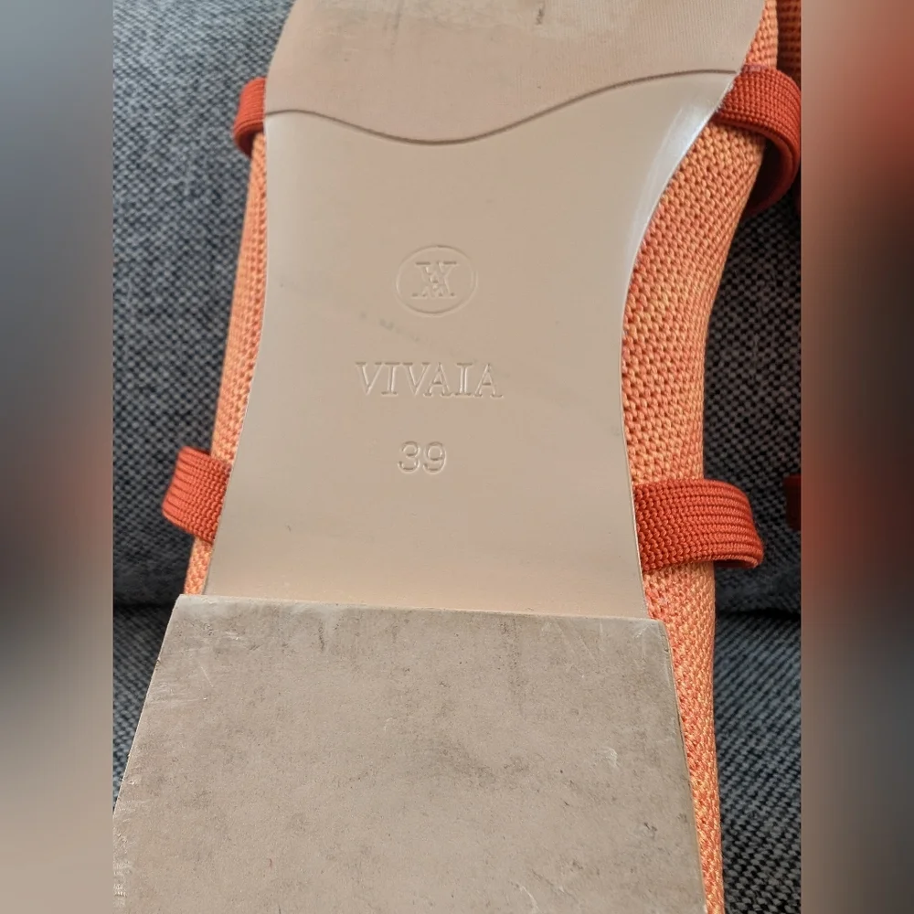 Vivaia Pointed-Toe Mules - Picture 11 of 11